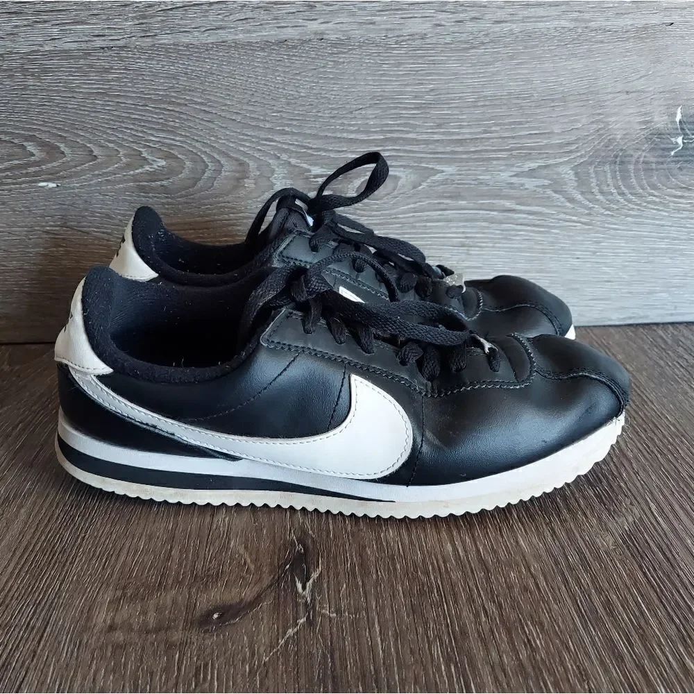 Nike CORTEZ ‘72 Basic BLACK & White LEATHER Sneakers 819719-012 Men's Size 7